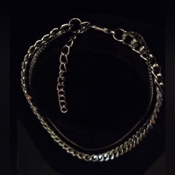 2 women's double chocker necklace - Picture 3 of 5